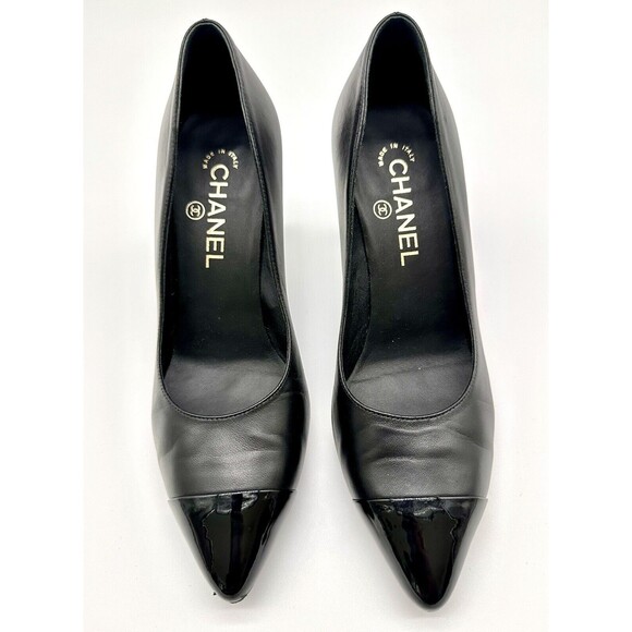 Chanel Patent Cap-Toe Pearl Heel Pumps in Black Leather EU38 US 7-7.5 - Picture 4 of 11